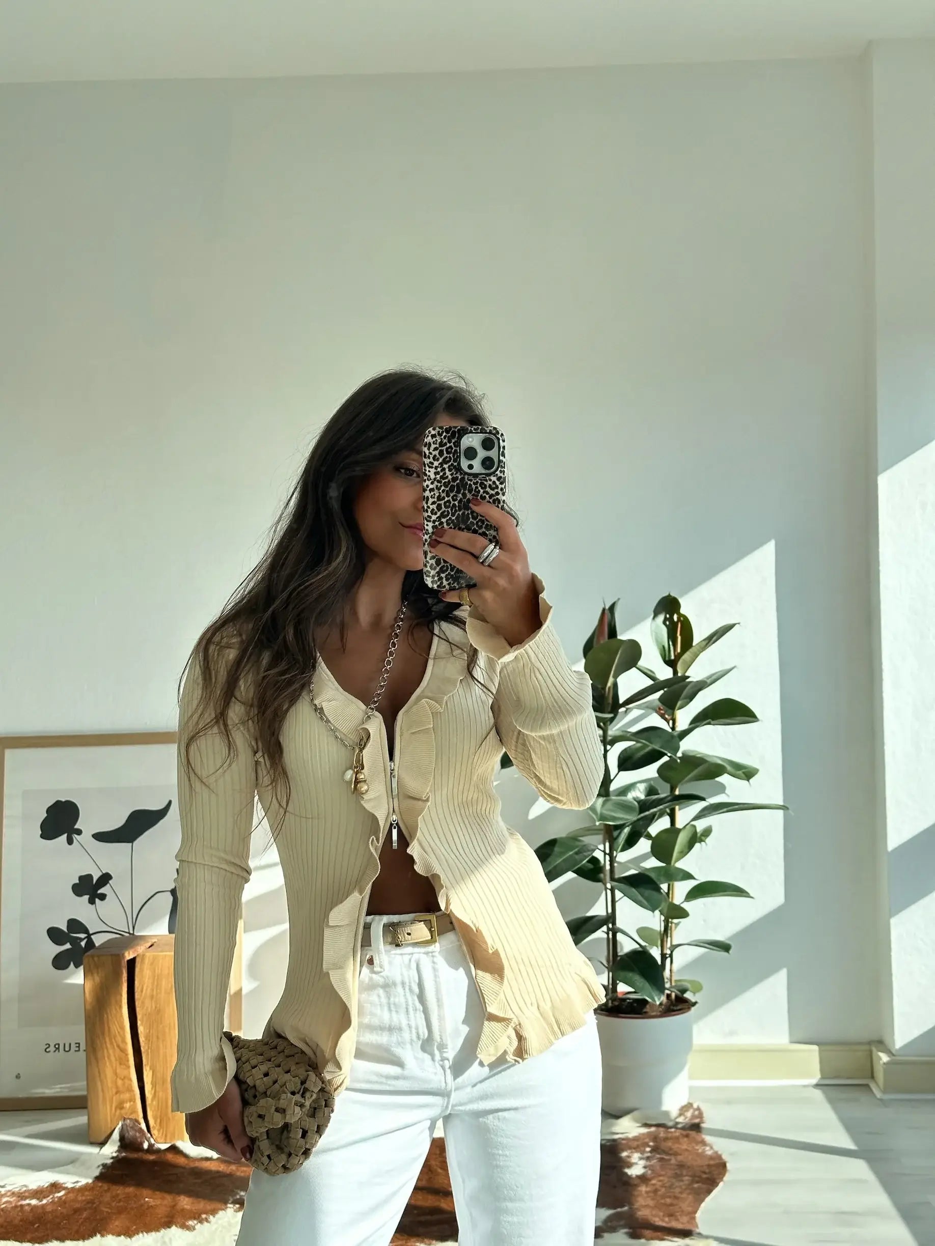 Ruffled Collar Knit Cardigan