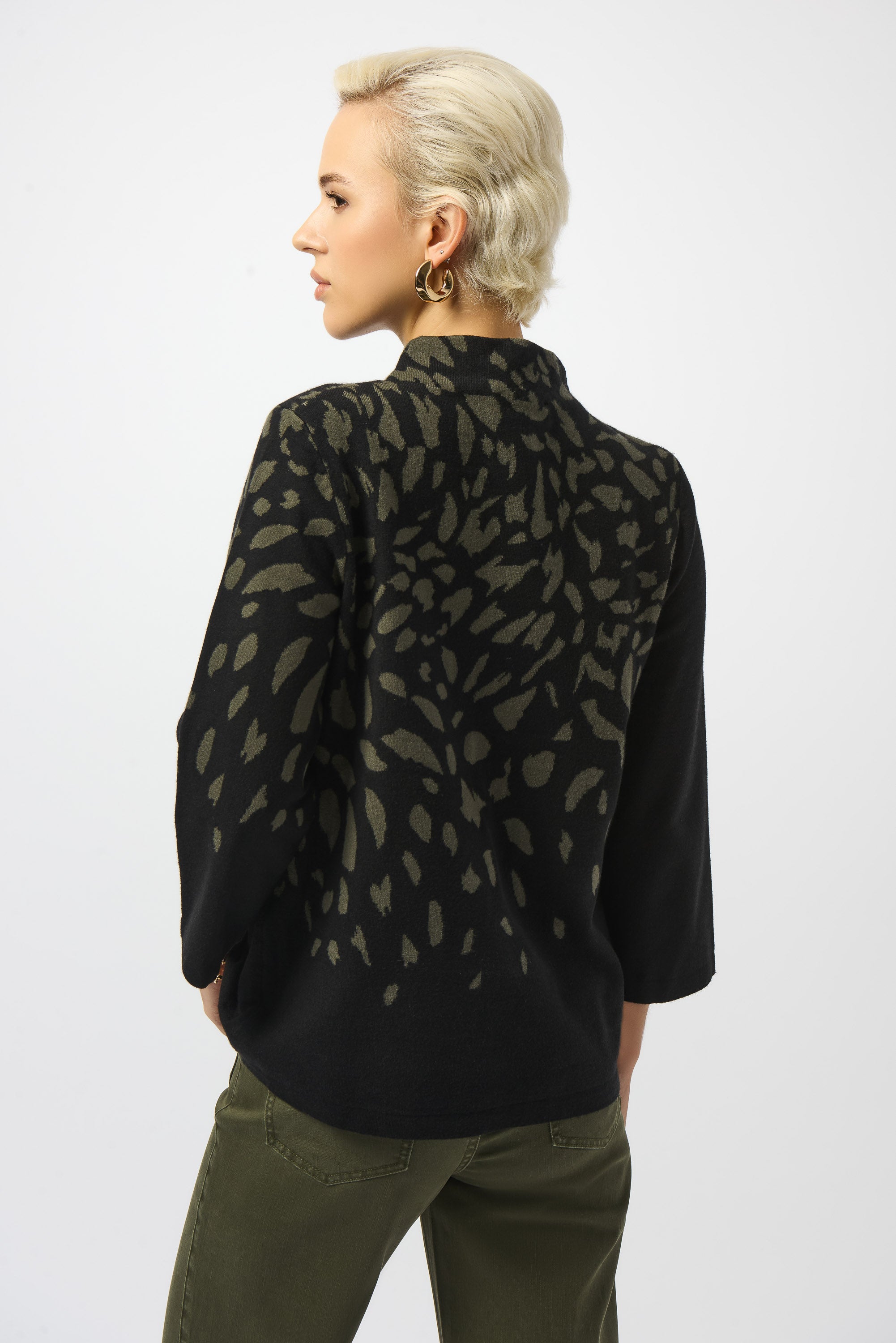 Jacquard Animal Print Sweater