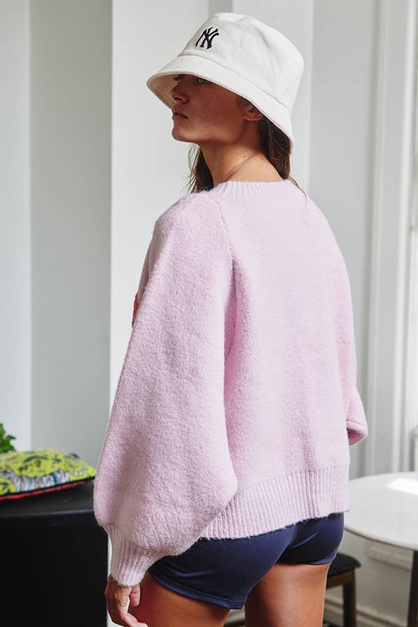 L'AMOUR Lettering Sweater