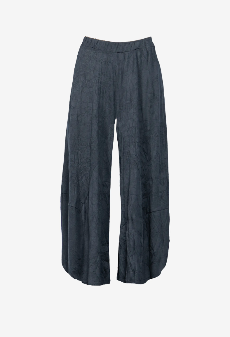 LUUKAA Nayv Pants in Wrinkle Structure