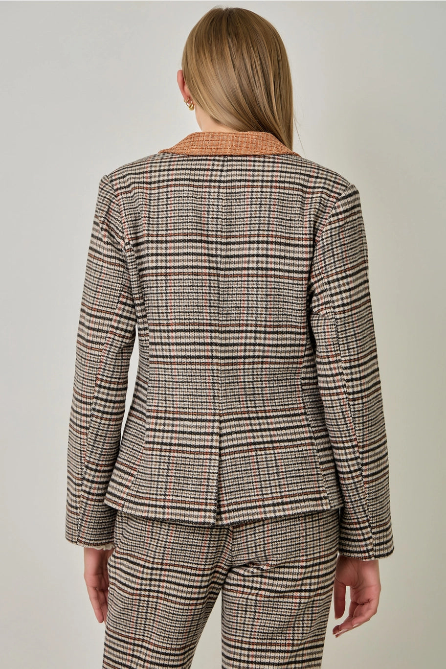 Tobyy Collared Plaid Blazer