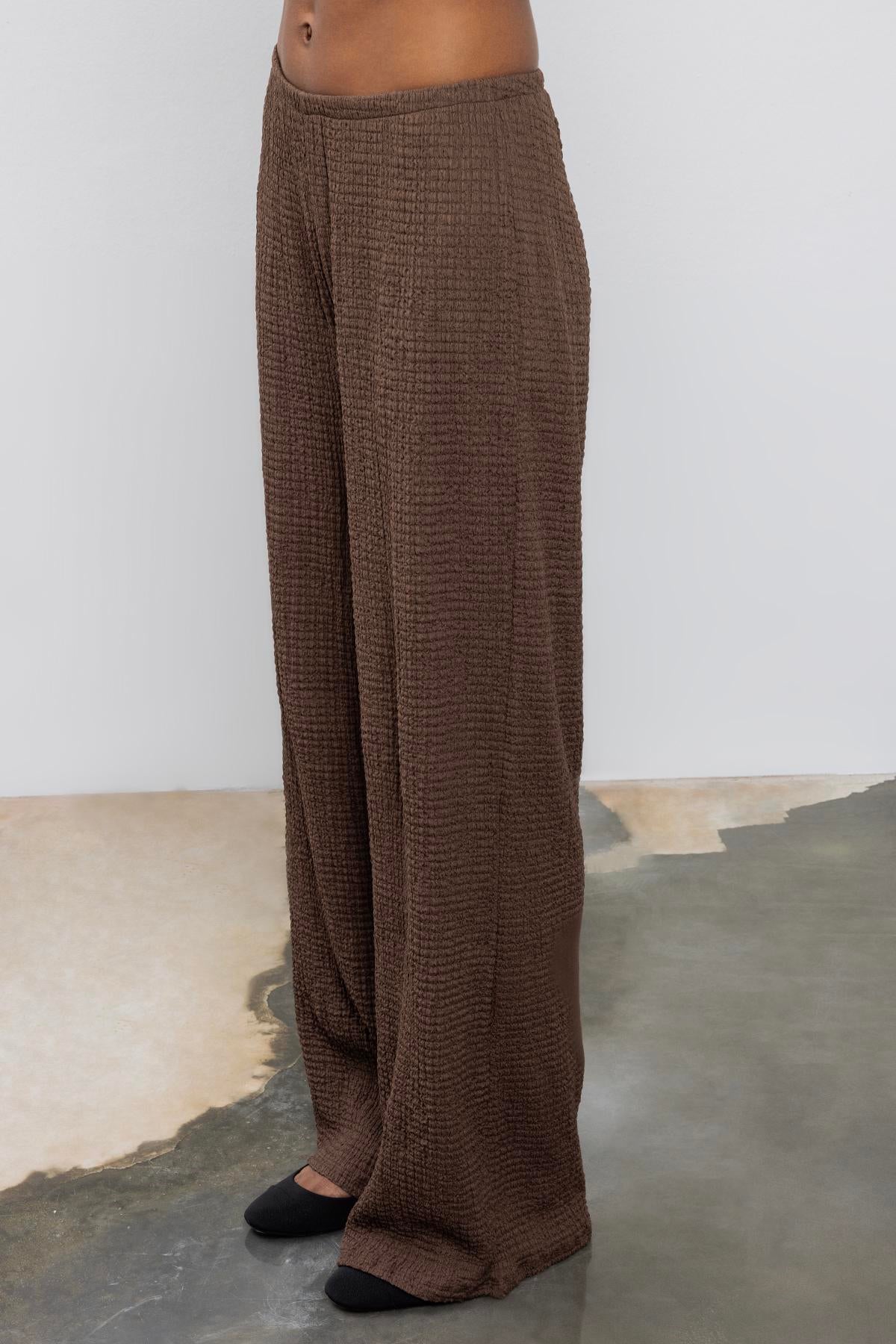 Buguly Textured Trousers